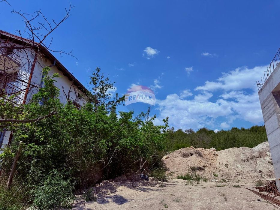 Парцел в регулация с панорамна морска гледка за продажба, гр. Балчик,