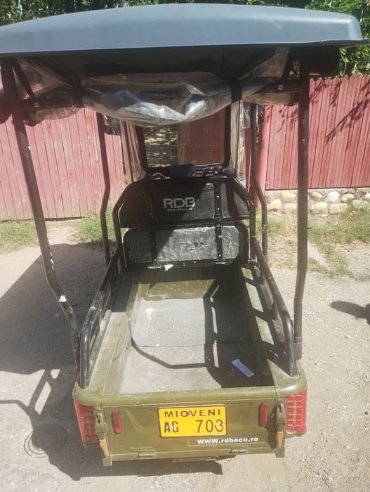 Vând triciclu RDB electric