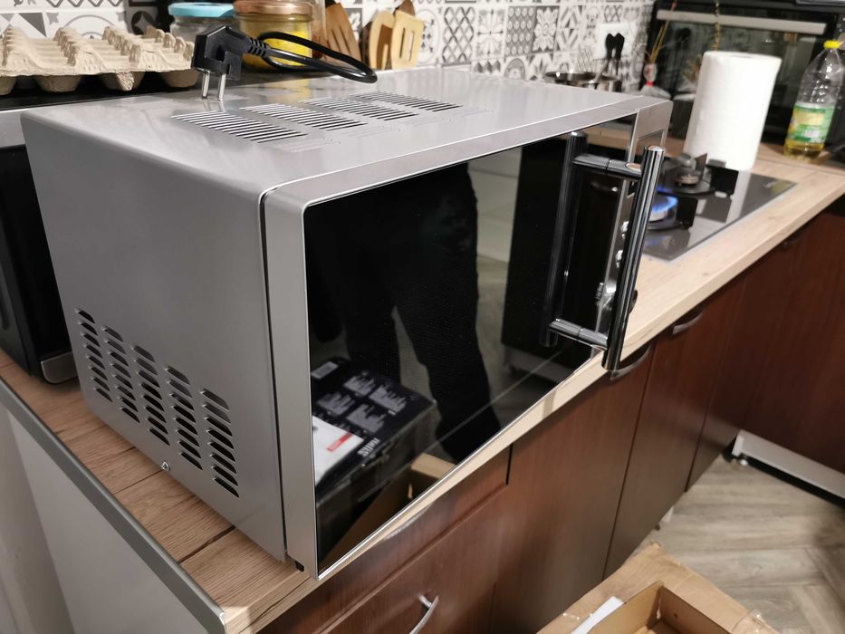 Cuptor microunde Zilan nou