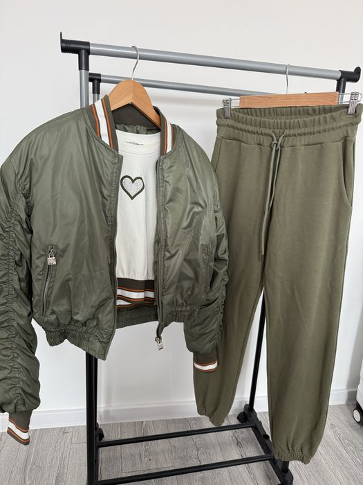 Нови комплекти от три части