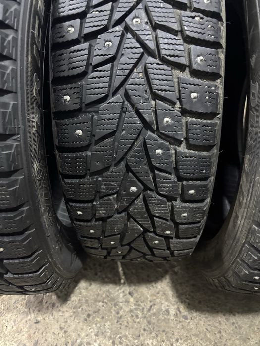 Резина зимняя Dunlop