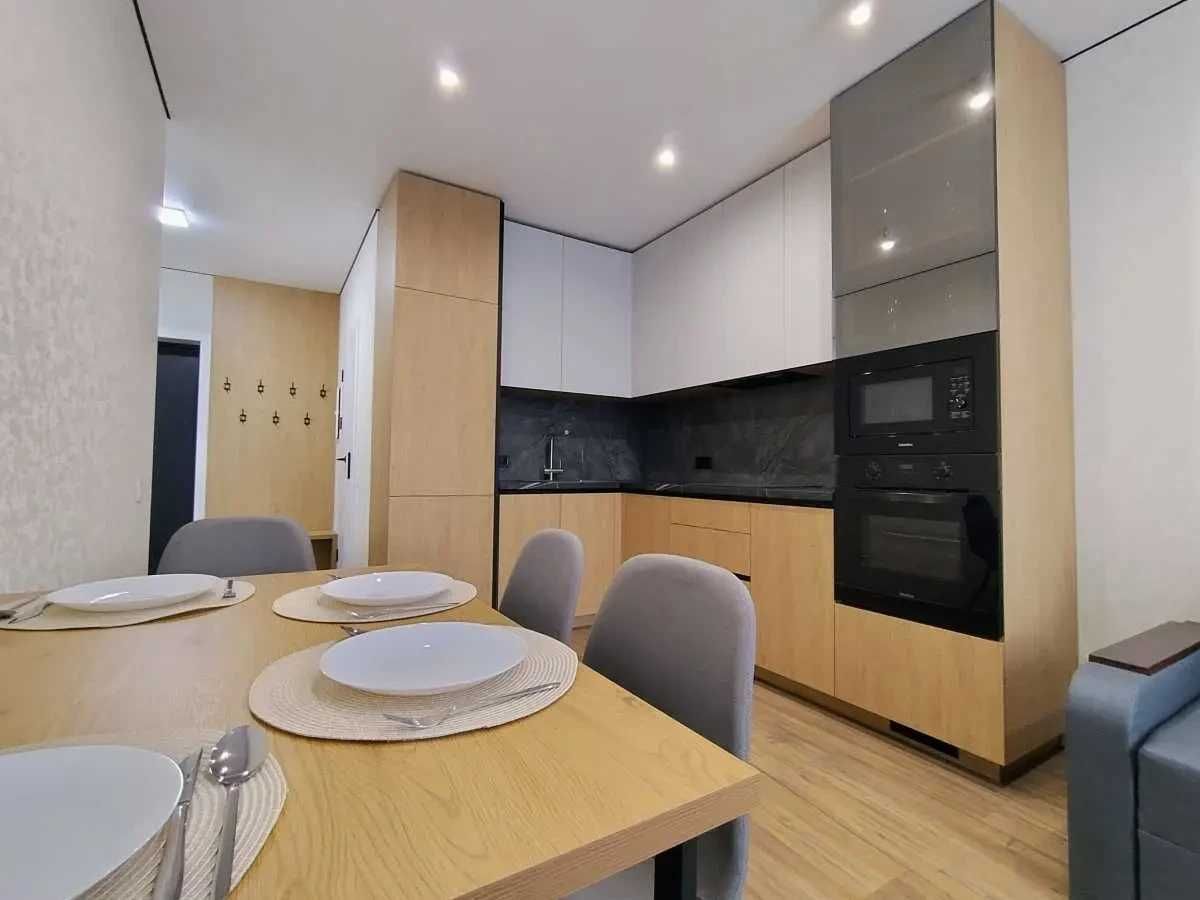 Дава се под наем Двустаен апартамент в София, Център - 56 кв.м за 408 € - Снимка #3