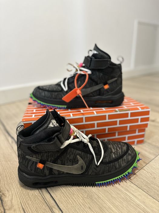 Off White x Air Force 1 Mid Black