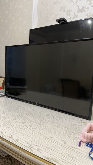 Продам Телевизор LG 43LM5700PLA — 43 дюйма, Smart TV