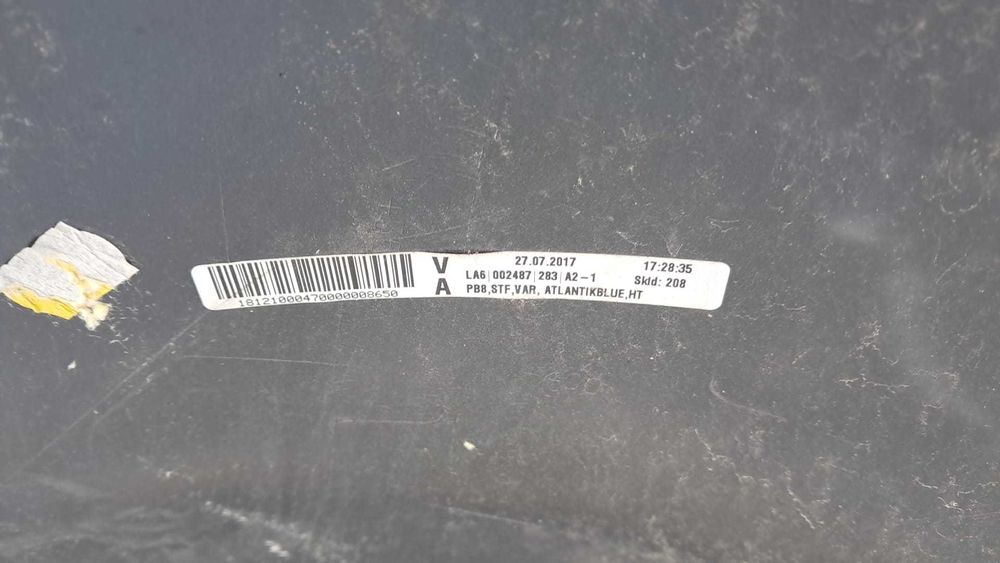 bara spate cu locas pentru senzori parcare Vw Passat B8 combi an 2017