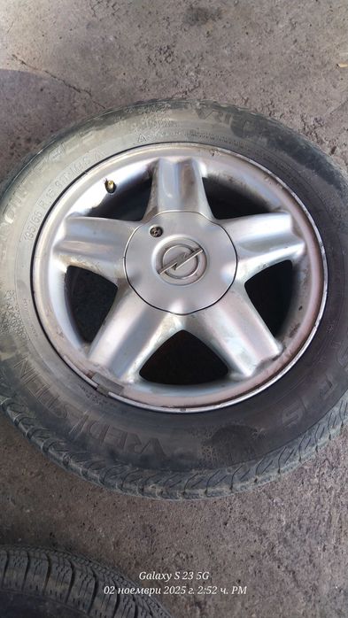 Гуми със джанти вектра Б