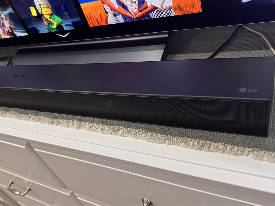 Soundbar LG S60T inca 1 an jumate in garantie