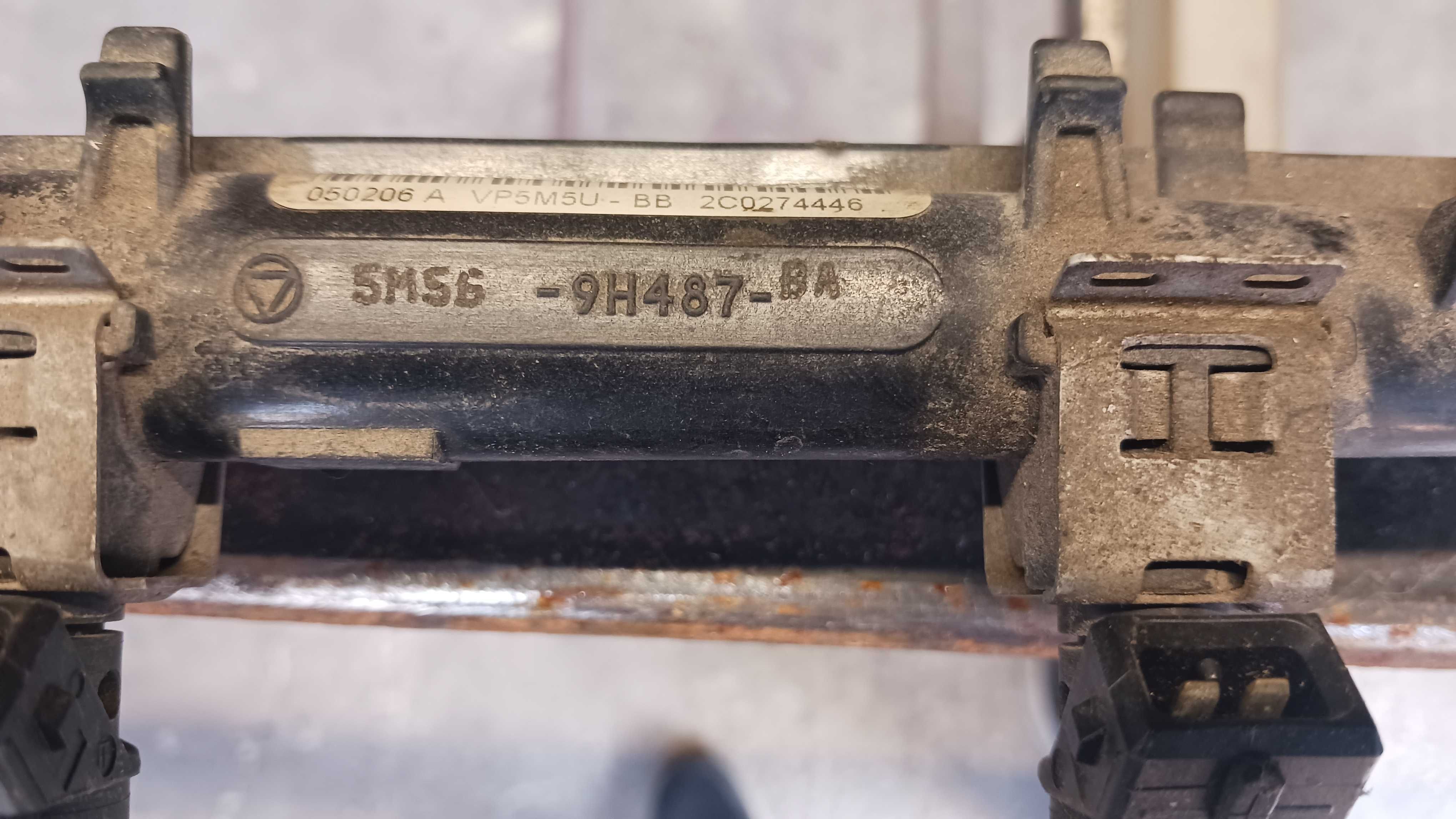 rampa cu injectoare ford focus 2 1.6 benzina 2004-2009