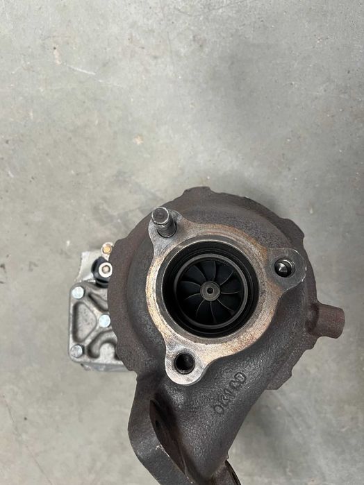 Kia Sorento  турбо 2.2CRDI 197кс.