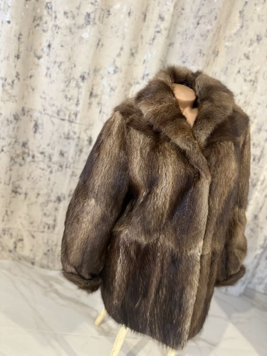 Blana deosebita de bizam