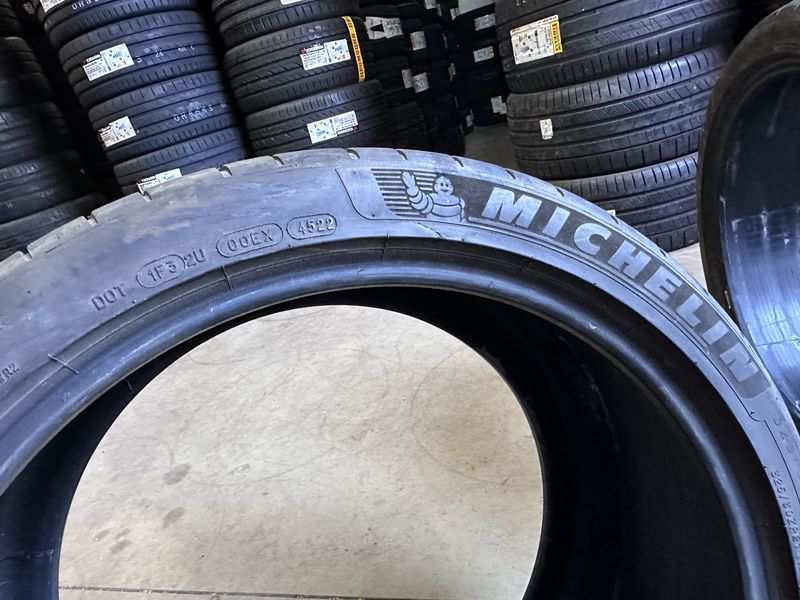 325/30/21 MICHELIN 2бр
