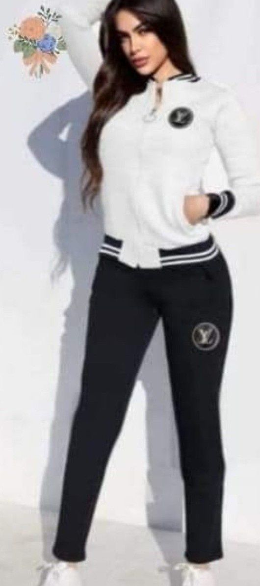 Treninguri dama super model/bumbac/logo brodat,saculet, etichetă