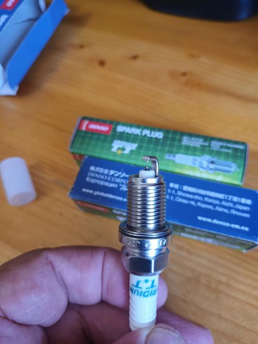 Запалителна свещи DENSO Iridium IK20TT  и IK16TT-Газ- Бензин