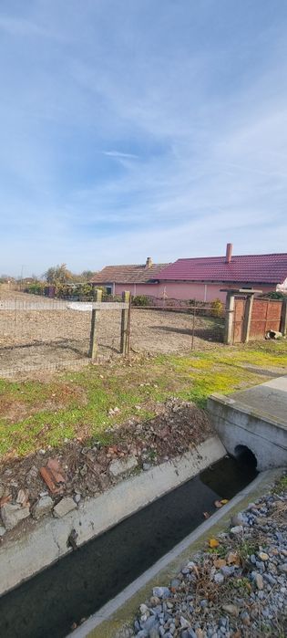 Vand teren intravilan 5493 cu utilitati , Mădăras