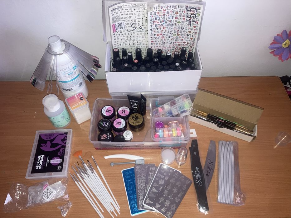 продам материалы для манекюра