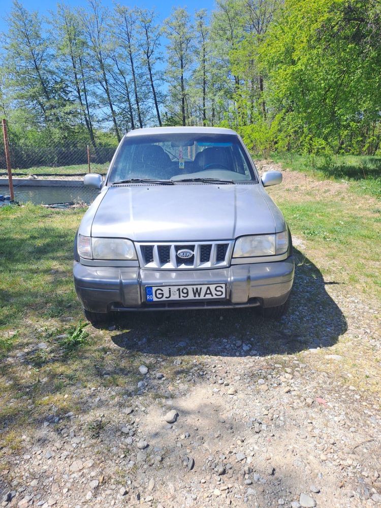 Vand Kia 4x4 benzina sportage