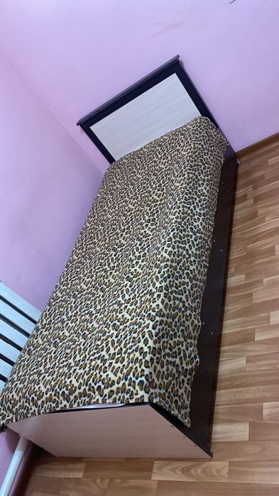 Продам одноместный кровать
