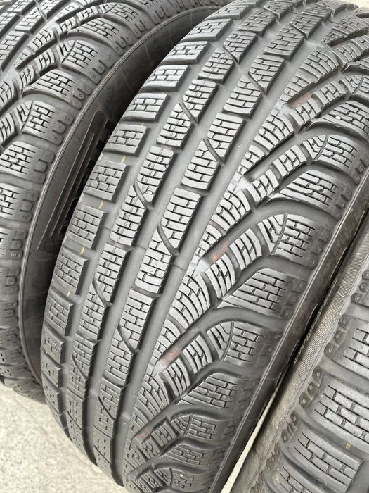 215/60/17 -4бр. Зимни гуми Pirelli Sottozero/7mm