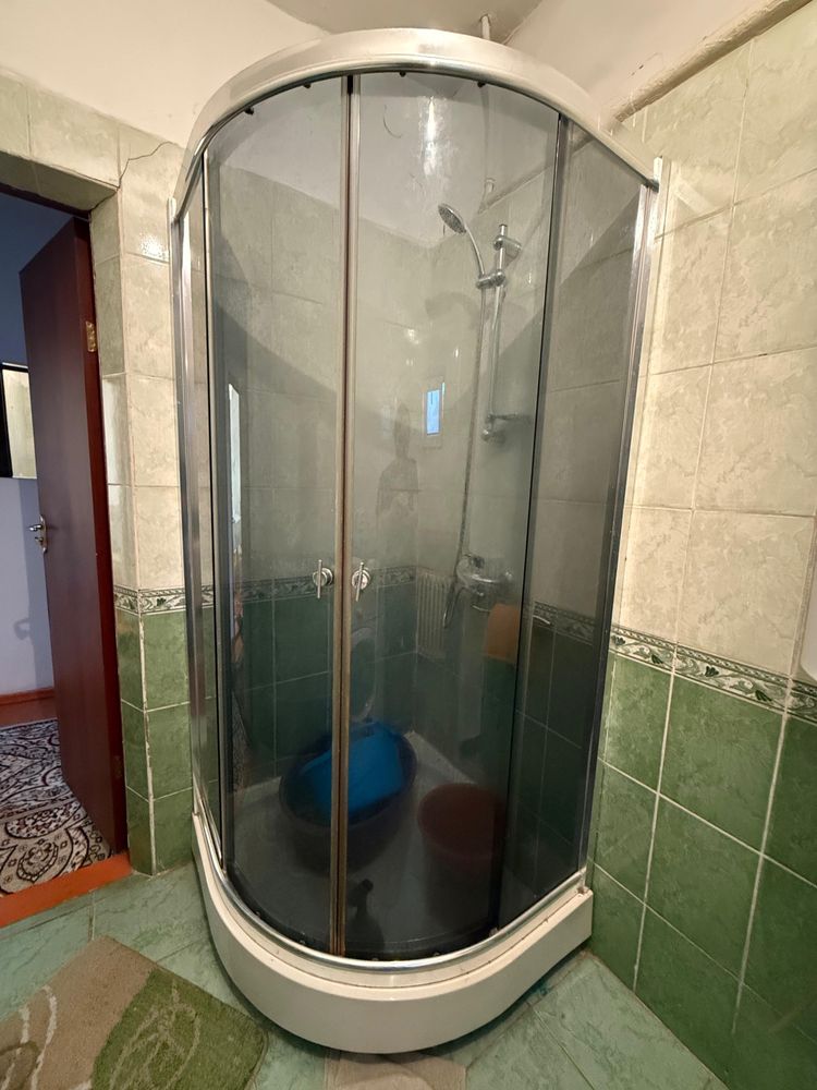 Продается полукруглый душ