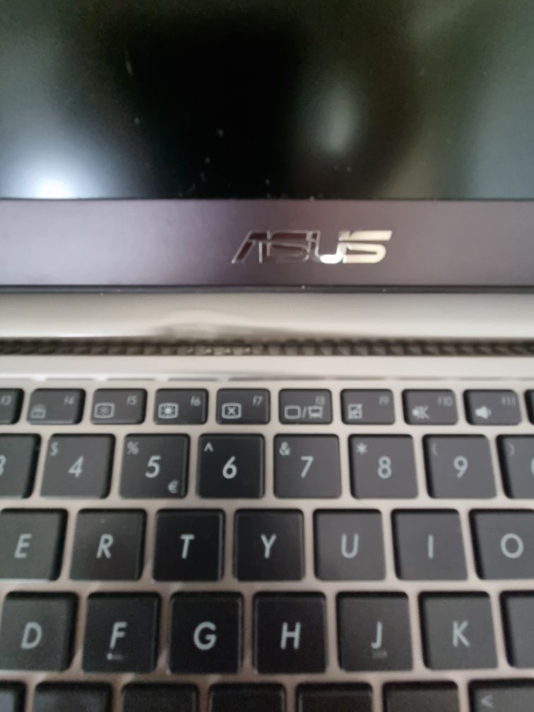 Laptop Asus Ux32l