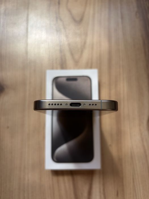 iPhone 15 pro 128 gb с гаранция