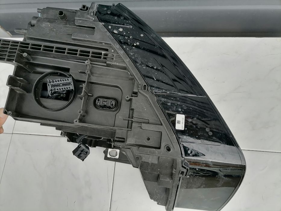 Far dreapta xenon +led  Audi Q3 8U facelift 8U0941774