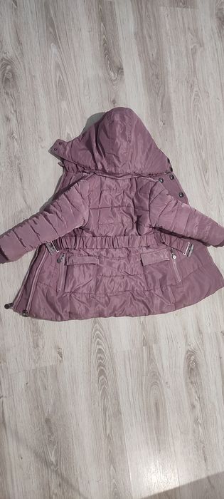 Geacă de iarnă pentru fetițe de 4 ani!