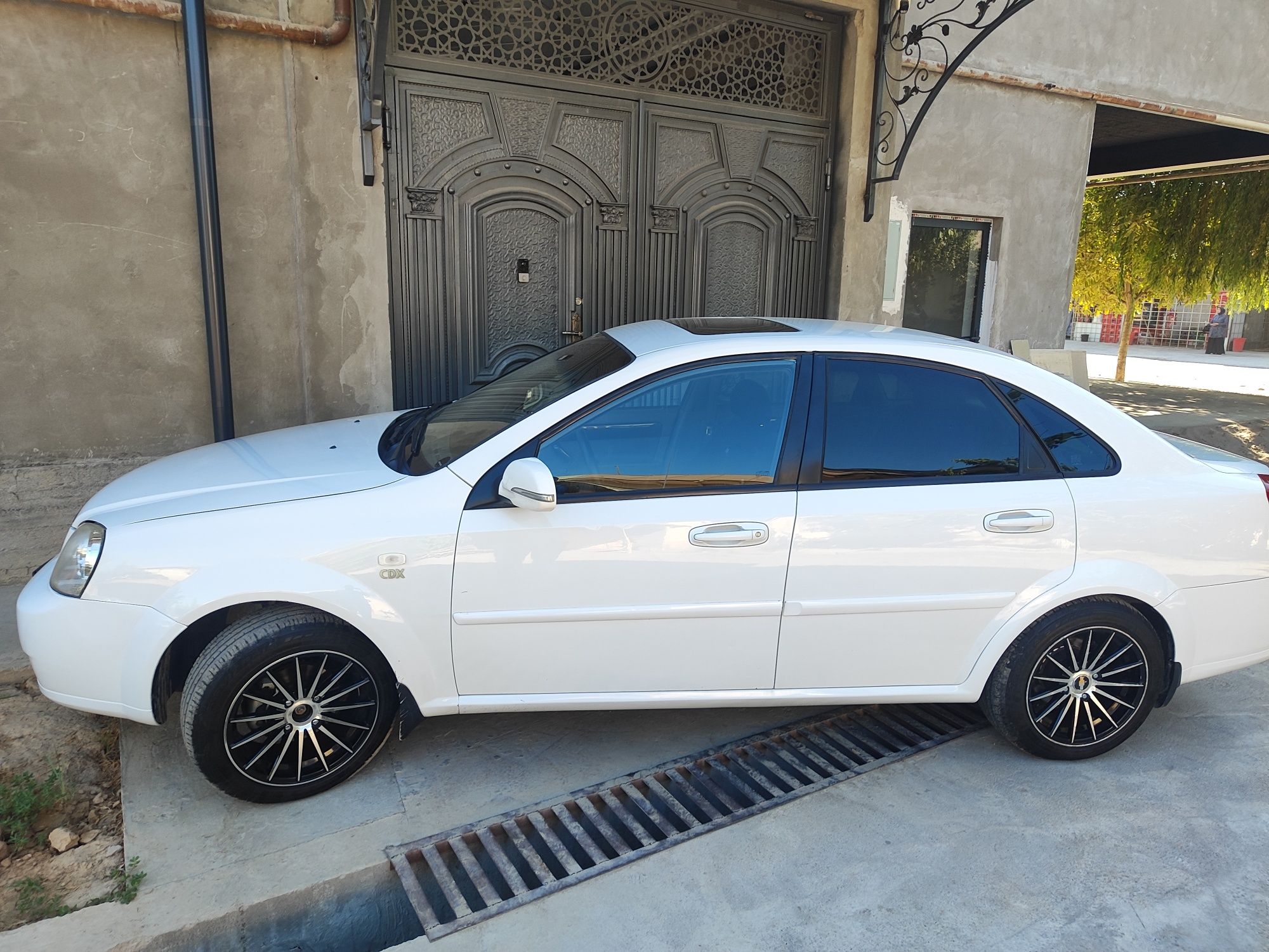 Lasetti 1.8 aftomat