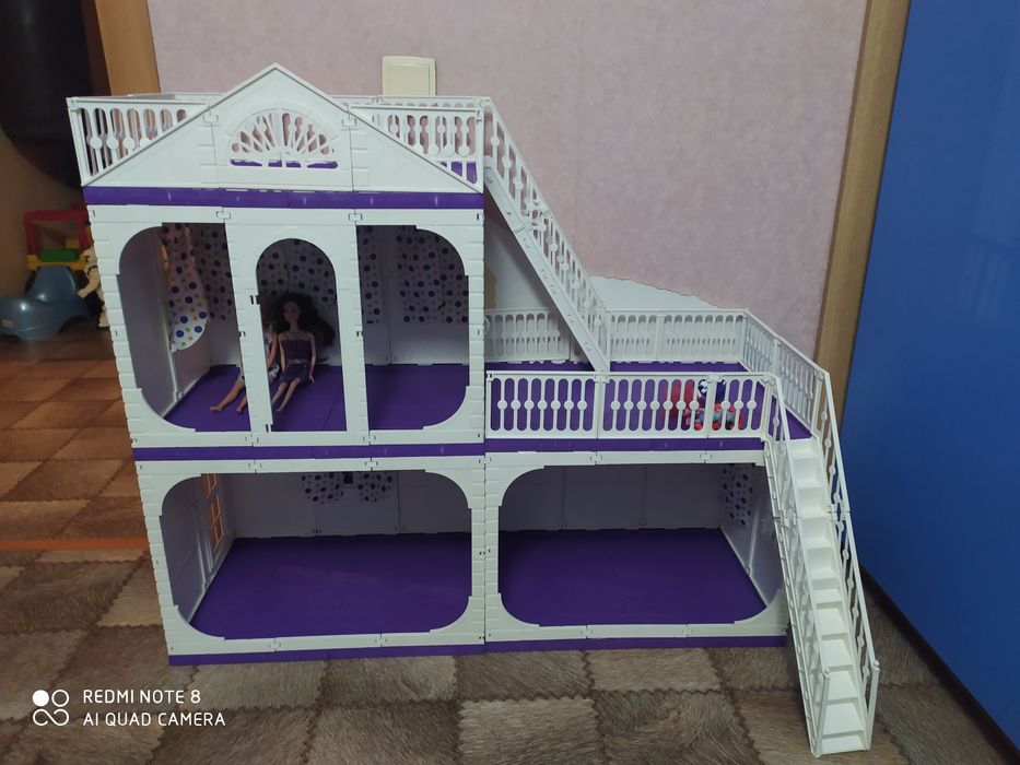 Продам домик для кукол