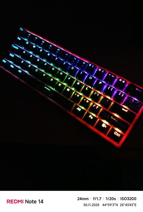 Tastatură mecanică