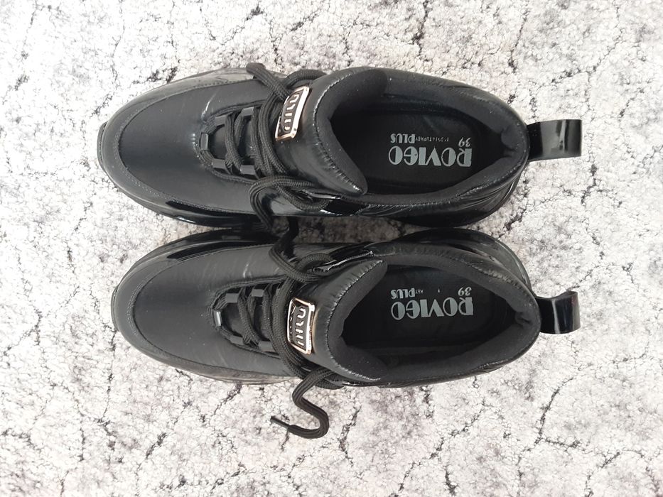 Дамски спортни обувки Miu Miu, чисто нови