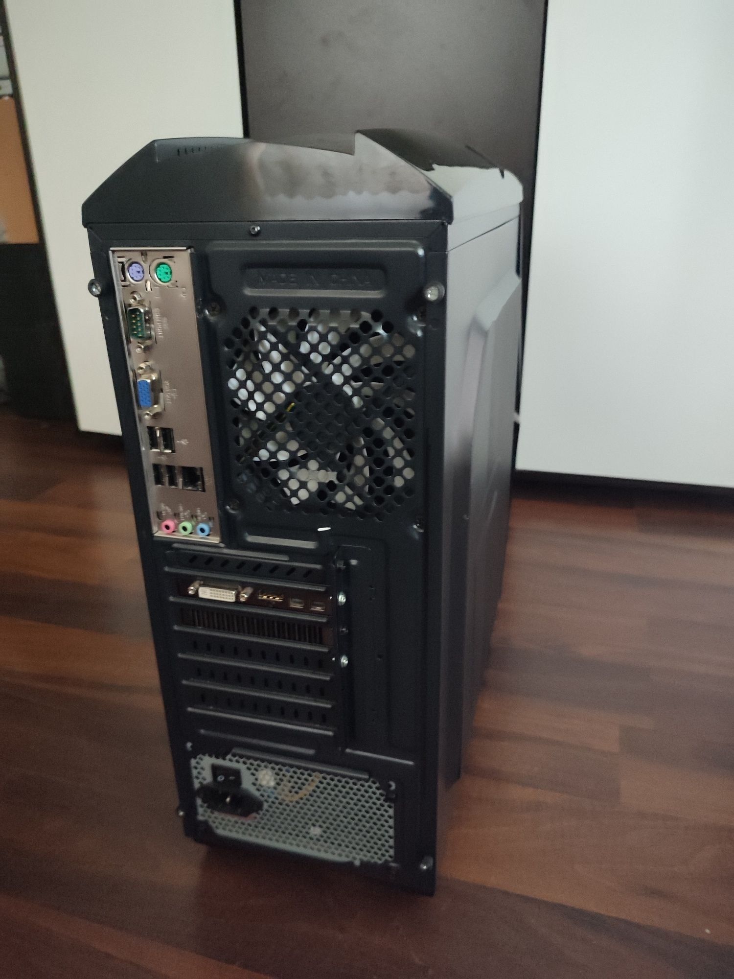 Vand AMD FX  6300 3,50 GHz