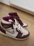 Jordan 1 High Orginali Bordeaux Defecte