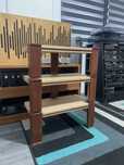 Rack audio din lemn masiv cu spike