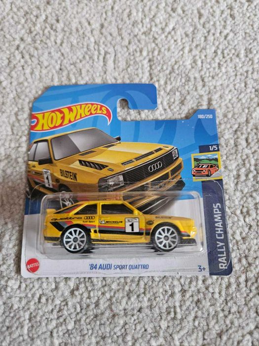Метални колички Hot Wheels - сет от 5 броя - Audi