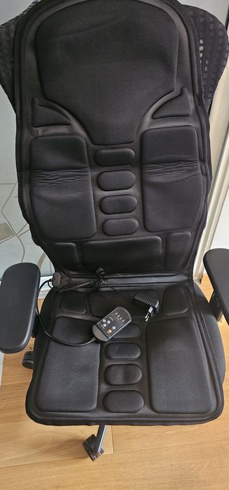 Vand husa scaun birou sau scaun auto cu functie de încalzire si masaj