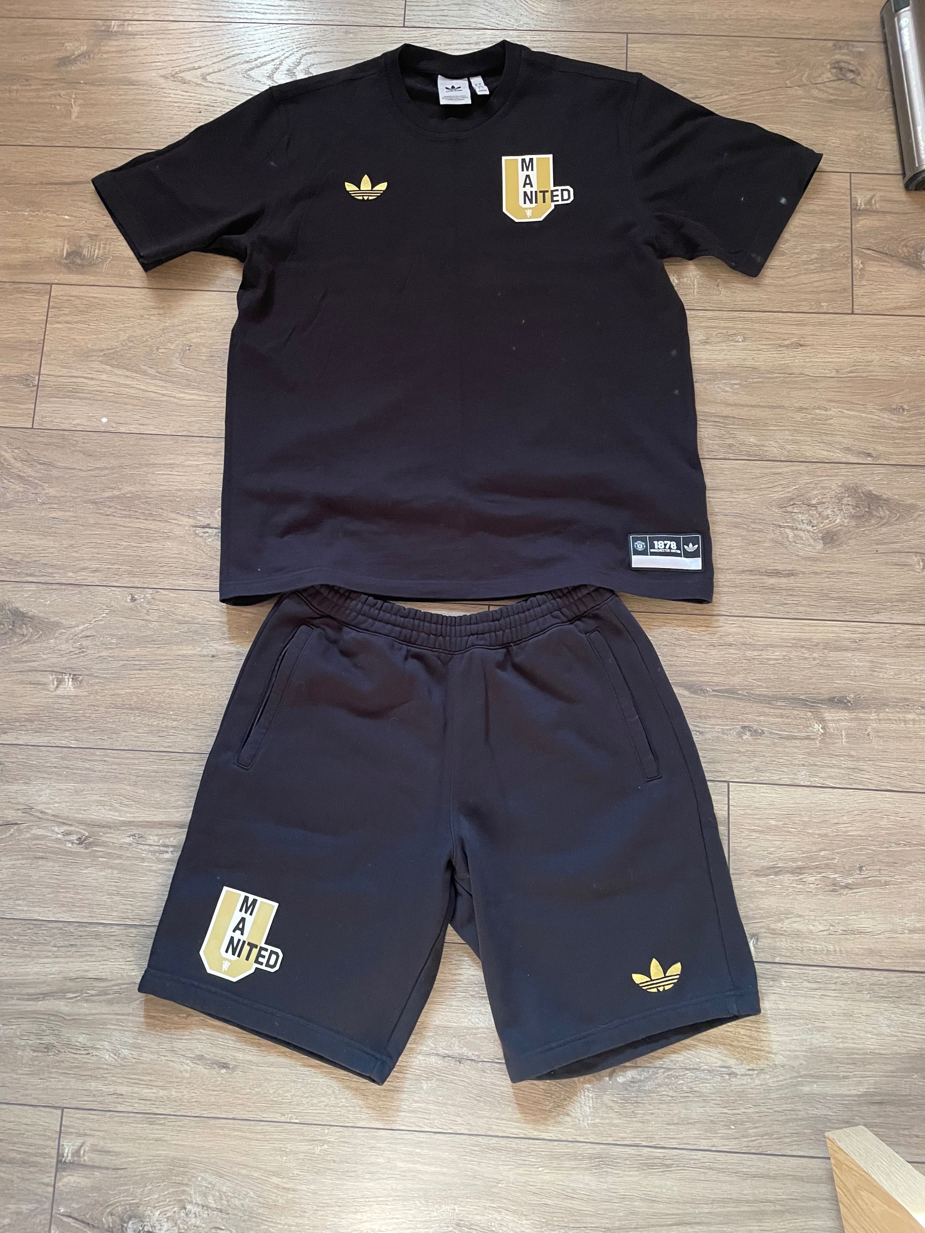 Спортен екип Adidas Manchester United размер Large нов