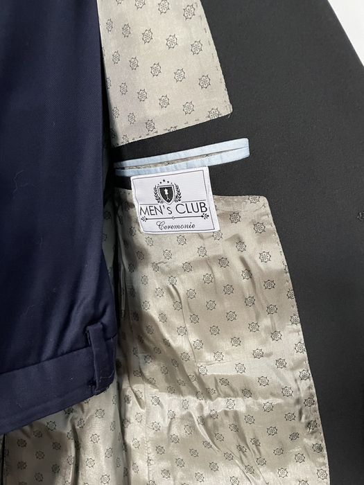 Costum mire Men’s Club