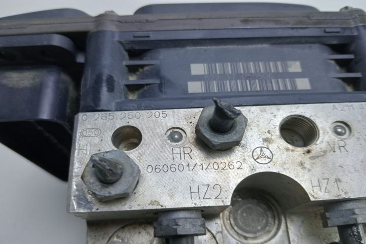 Pompa ABS   0265250205 Mercedes-Benz E-Class W211 (facelift) seria