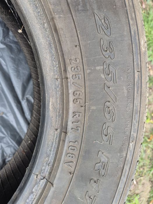 Vind 2 anvelope tuareg aproape noi la 250 lei bucata detin 2