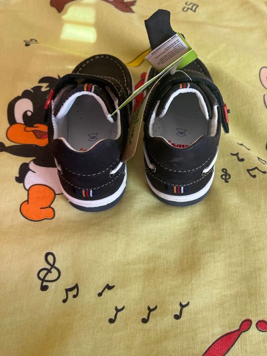 Велурени детски обувки Lasocki