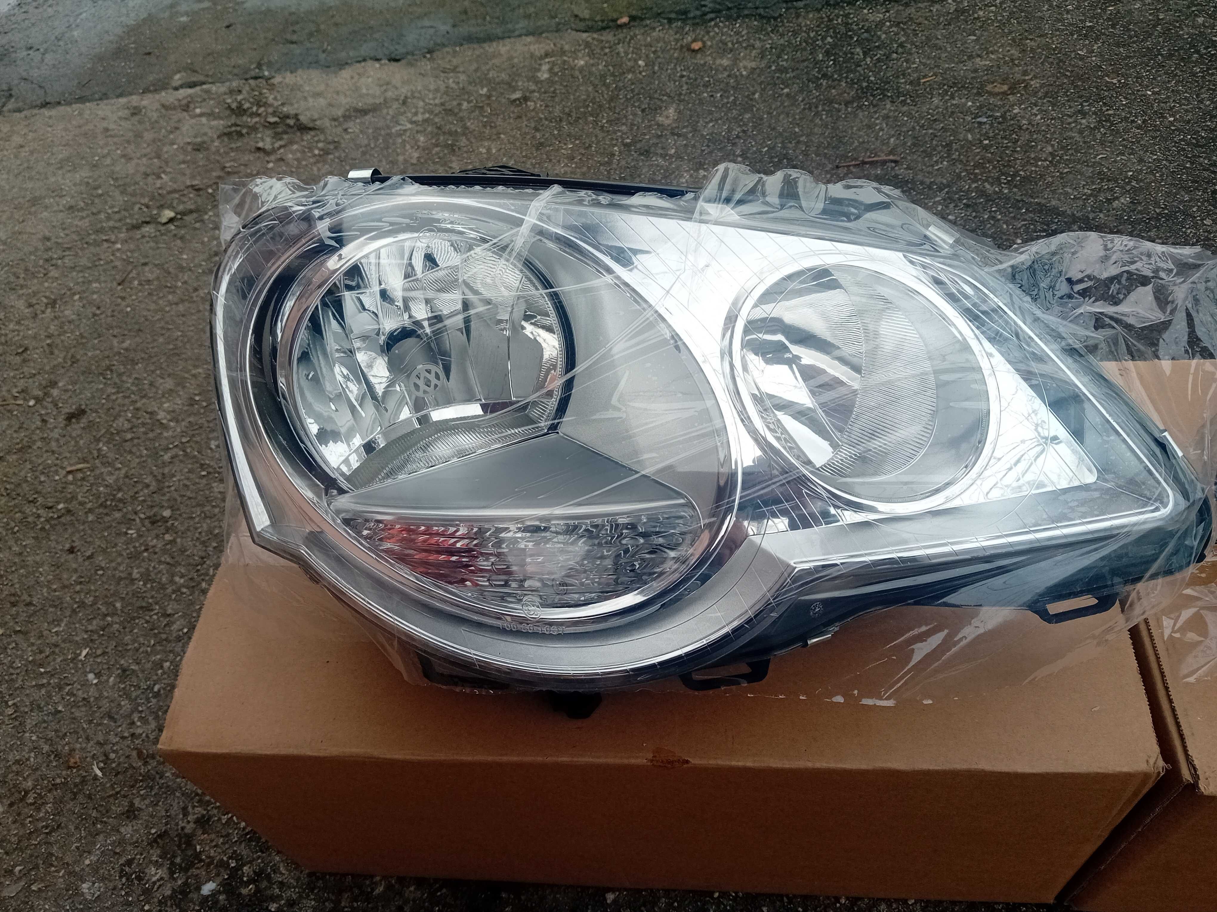 Фар VW Поло  НОВ  05-09г