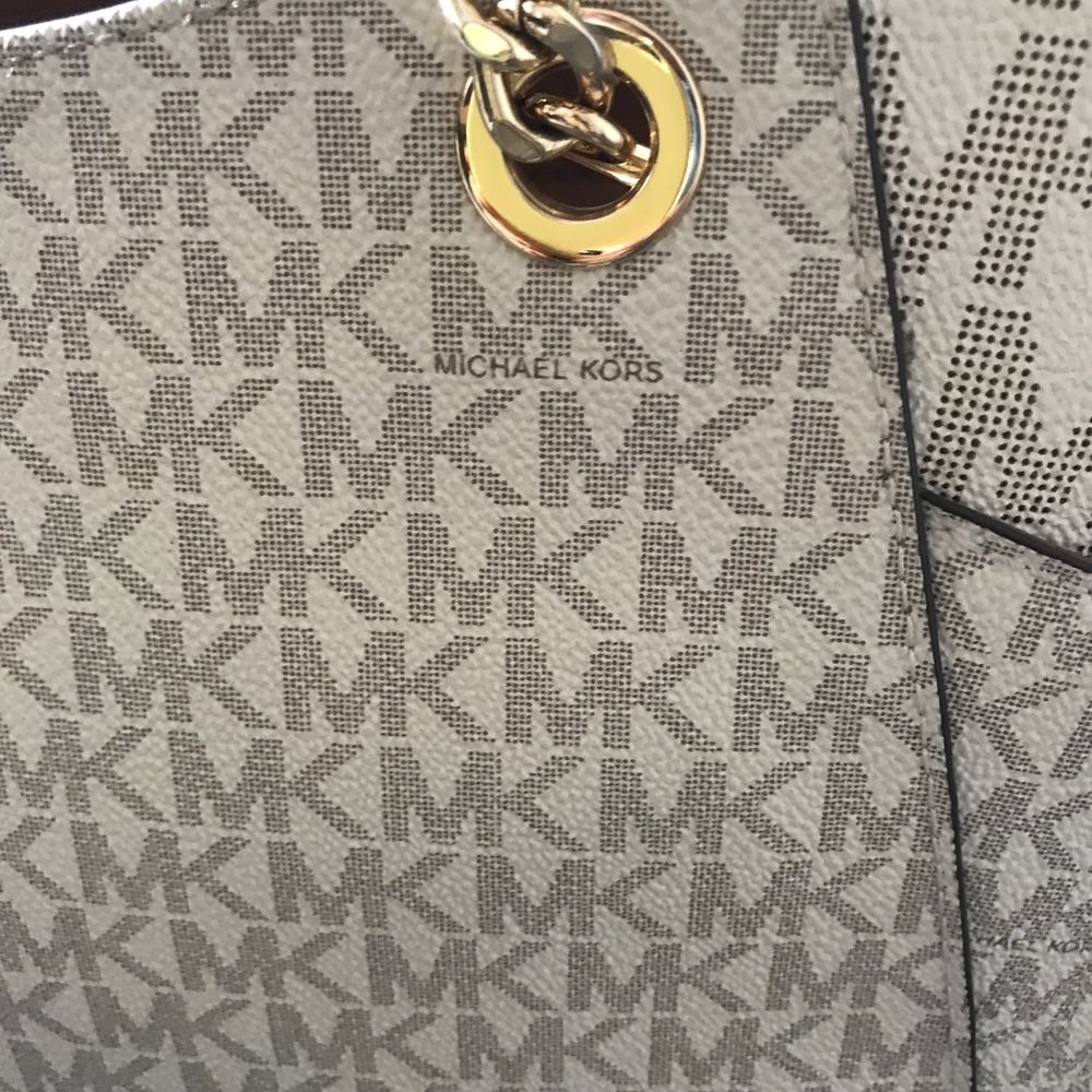 Оригинална чанта Michael Kors