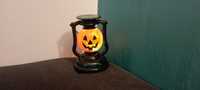 Accesorii pentru Halloween: găletușă și felinar cu led și sunet horror