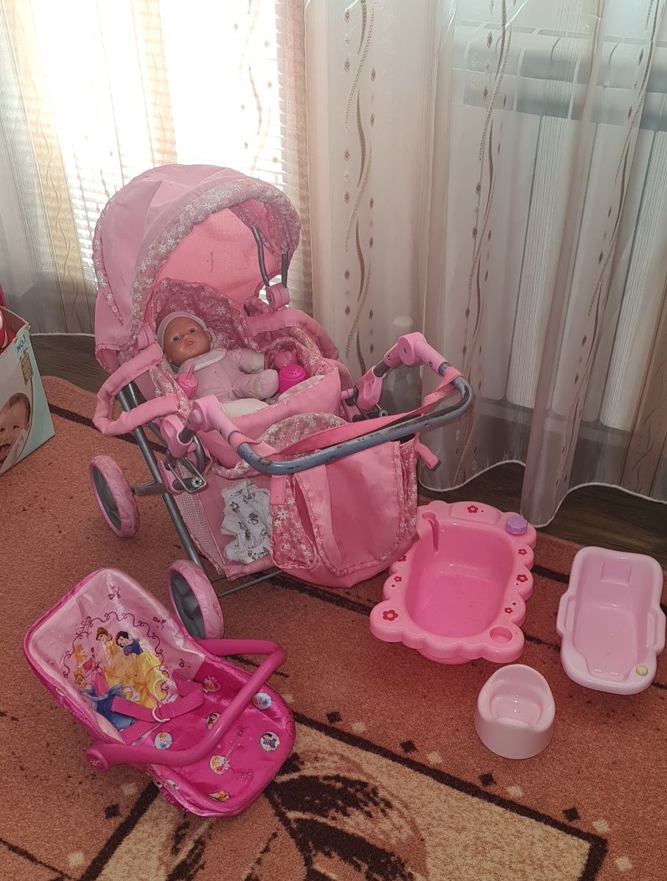 Количка за кукли