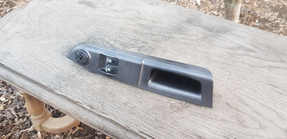 Maner Usa Stanga Sofer Interior Hyundai Getz 93570-1C210