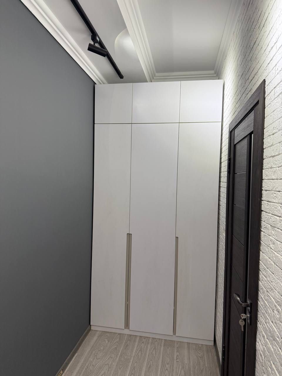 Продам 3/5/8  кирпичный дом, Паркентский новостройка