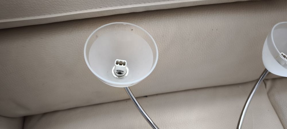 Полилей с пет крушки.
Перфектно състояние, неразличим от нов.
Комплект