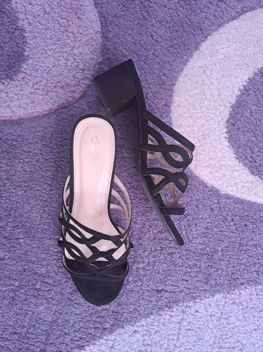 Дамски чехли 2 чифта с ток