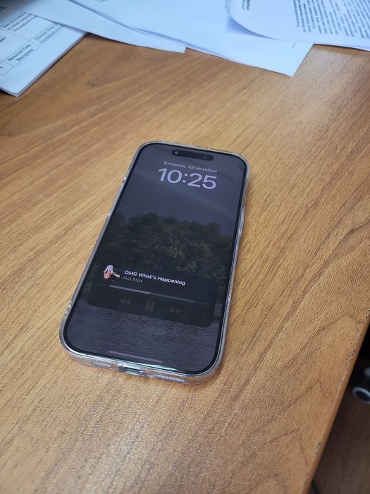 Продам айфон 16 про